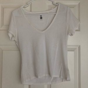 Cropped V-neck